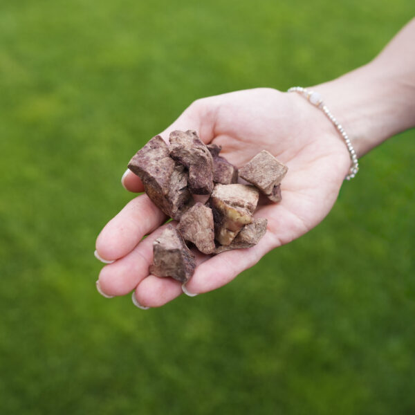 Przysmak dla psa i kota Lio PEPE pork hearts wieprzowe serca 180 g